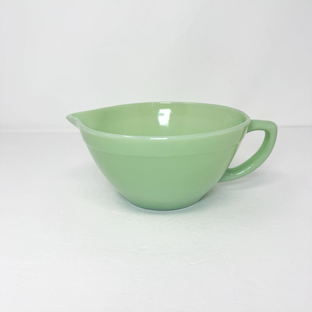 Vintage Anchor Hocking Fire King Jadeite 7.5" Colonial Batter Pitcher 1" Band